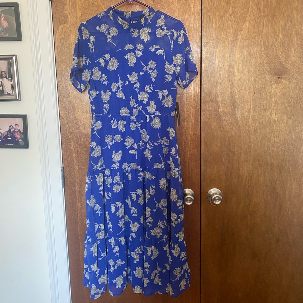 Lulu’s Blue midi dress Size small new with tags